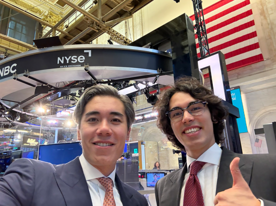 Dom y Phil Kwok en la Bolsa de New Yprk.