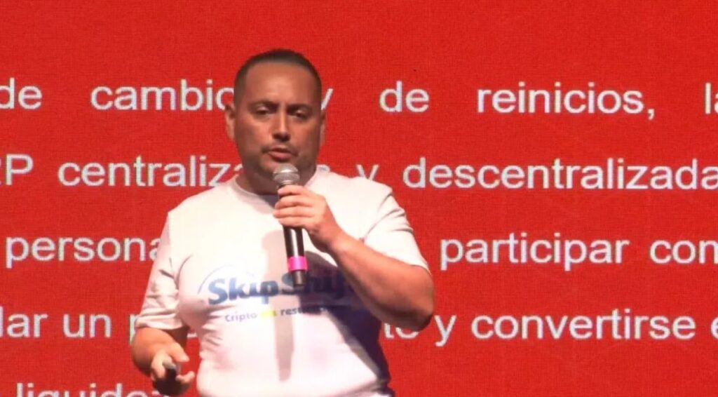 Fotografía del analista e inversor Daniel Andrés Peláez.