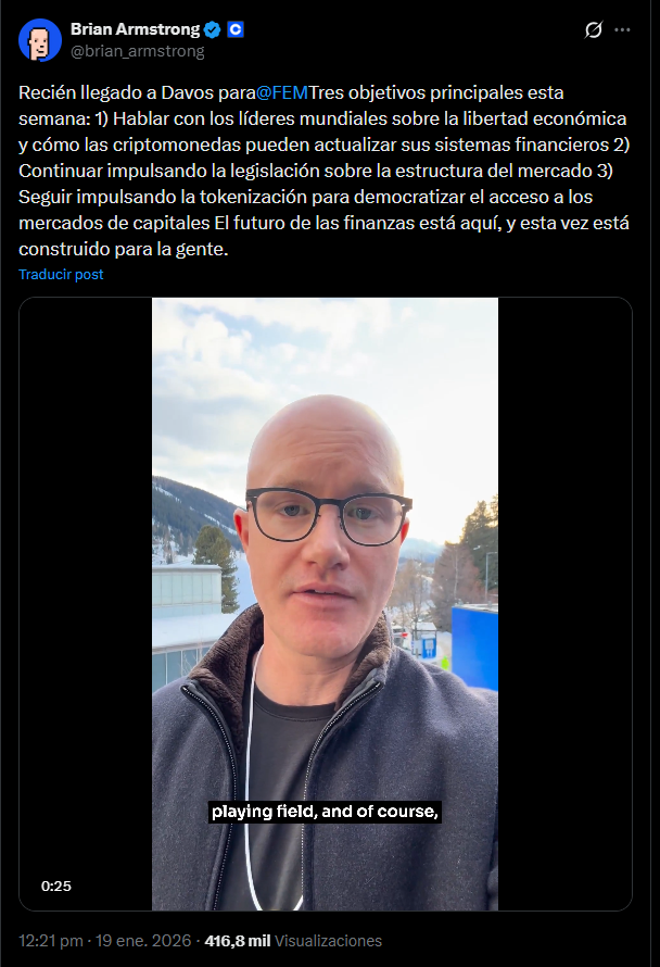 Un tuit de Brian Armstroing, CEO de Coinbase, donde explica con un video los objetivos que se trazó para alcanzar durante su estadía en Davos.