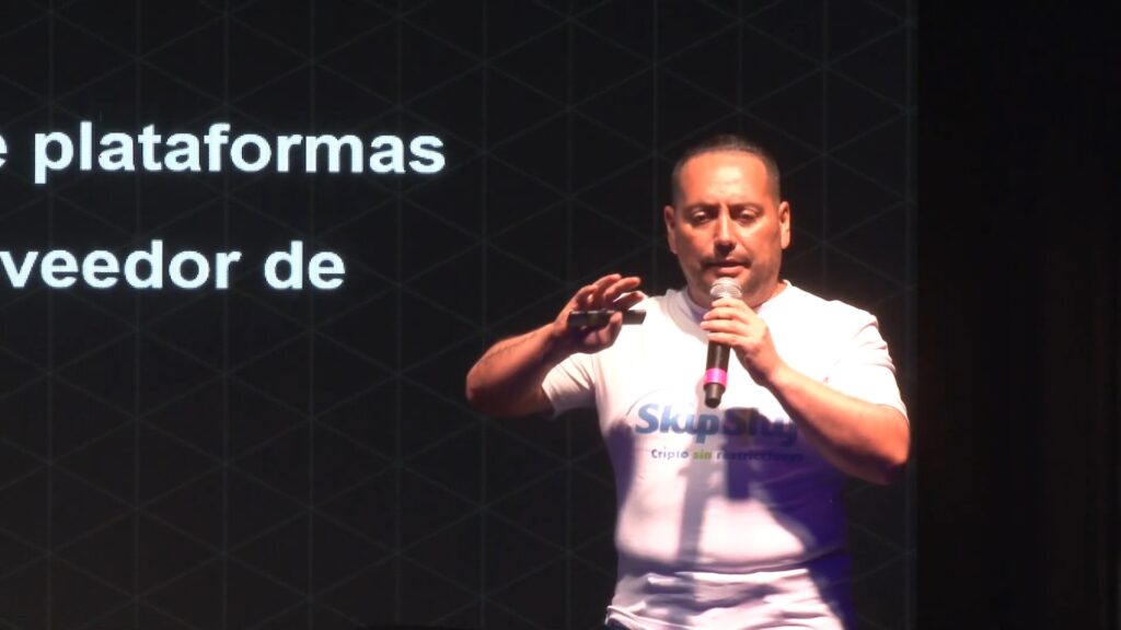 Fotografía del analista e inversor Daniel Andrés Peláez.