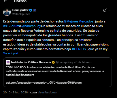 Un tuit de Dan Spuller, vicepresidente ejecutivo de Blockchain Association cuestionando la acción de los bancos en disputa con los emisores de stablecoins.