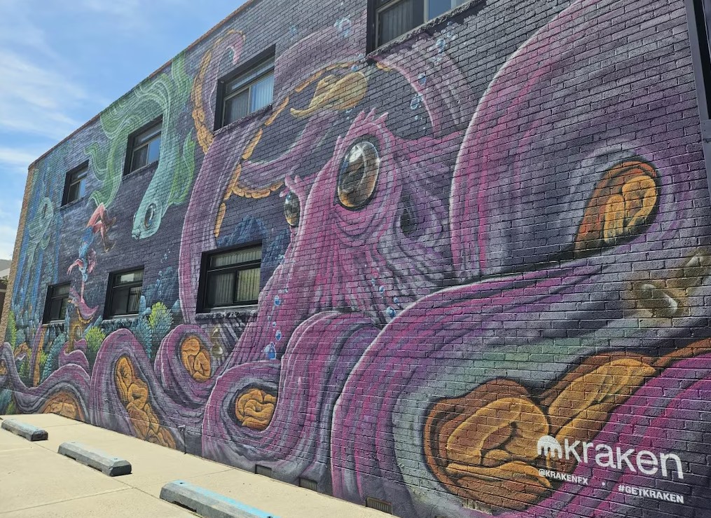 Pintura de Kraken en una pared en la localidad de Cheyenne.